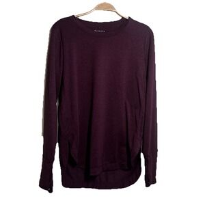 Athleta Long Sleeve Top Shirt Maroon‎ Stretch Thumbholes Athleisure Athletic S